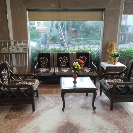 Hotel Surya Beach Inn Puri Luaran gambar