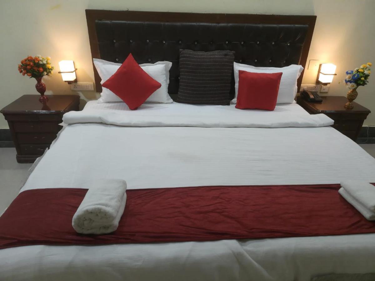 Hotel Surya Beach Inn Puri Luaran gambar