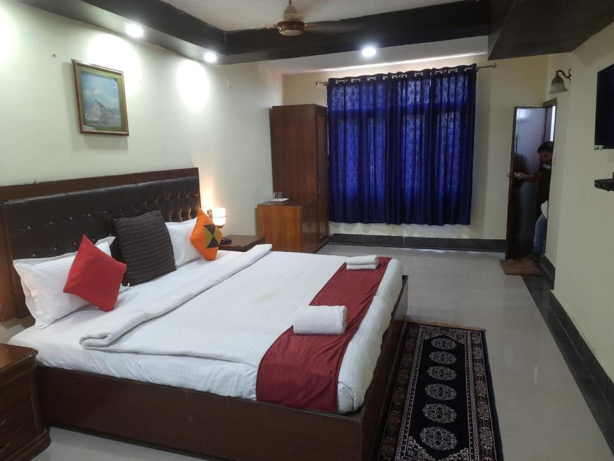 Hotel Surya Beach Inn Puri Luaran gambar